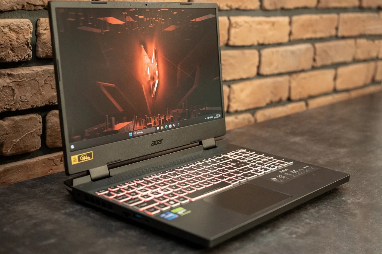 Acer czy Asus laptop – który wybór zapewni lepszą jakość i wydajność?