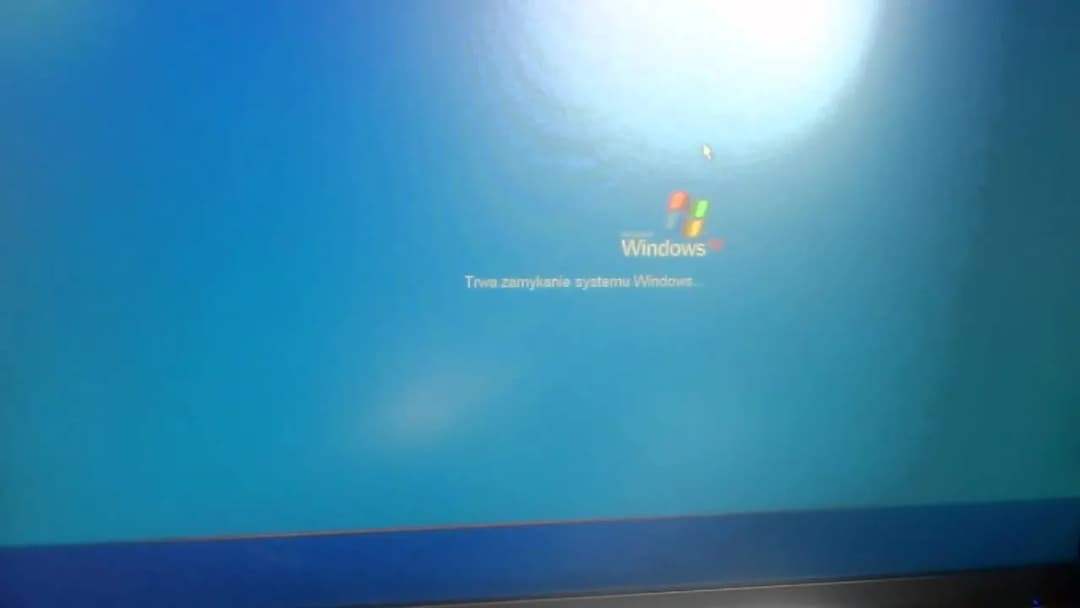 Jak pobrać Windows XP bez ryzyka i z zachowaniem legalności
