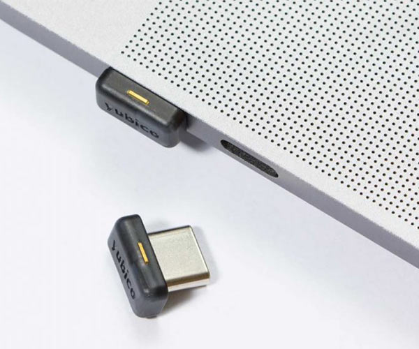 YubiKey 5C Nano - laptop port USB